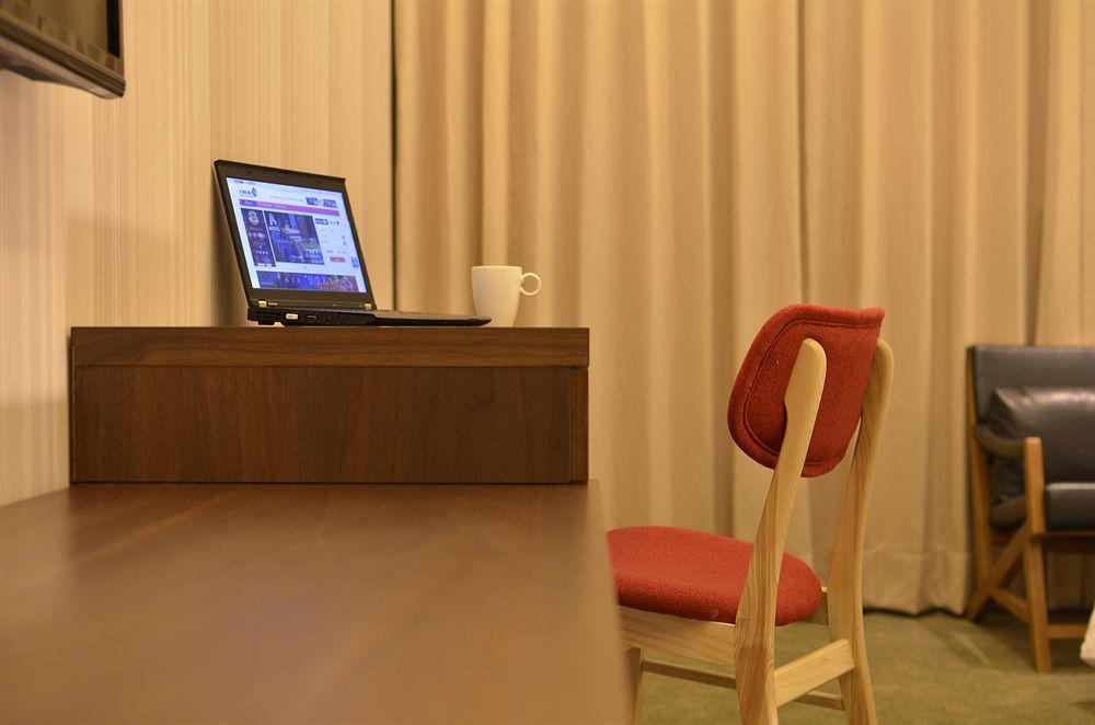 Airline Inn Green Park Way Taichung Exterior photo