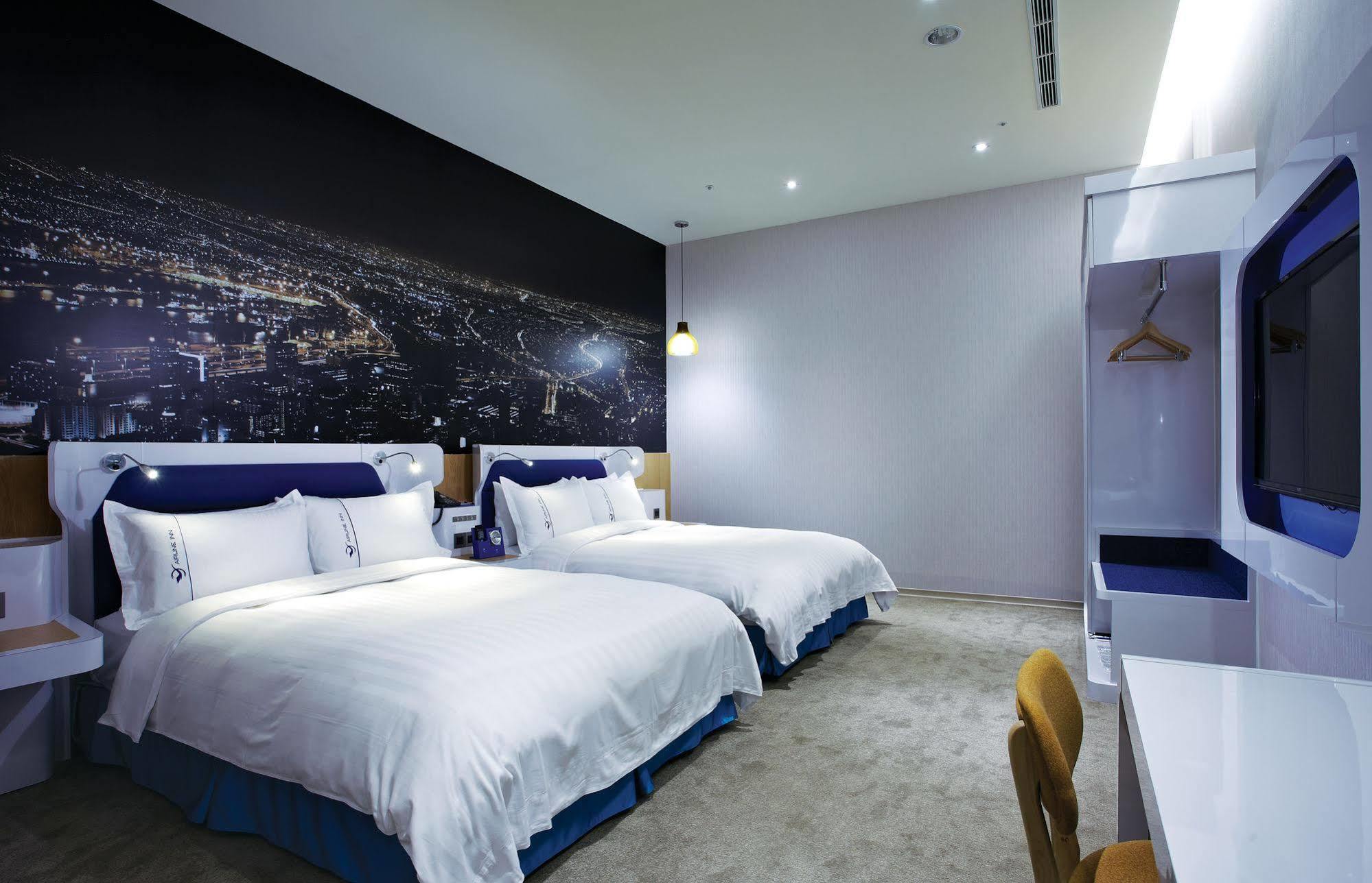 Airline Inn Green Park Way Taichung Exterior photo